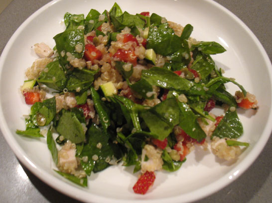 quinoa-strawberry-spinach-salad-recipe